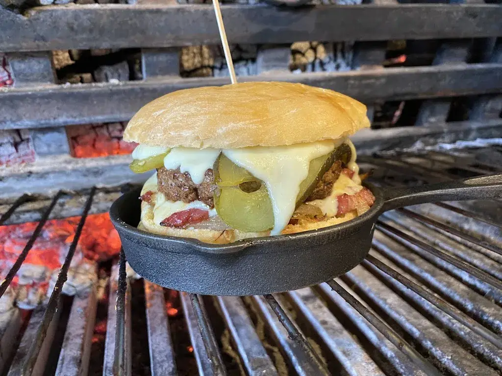 Restaurant La Pen'tière_Avesnelles_slider_image_2