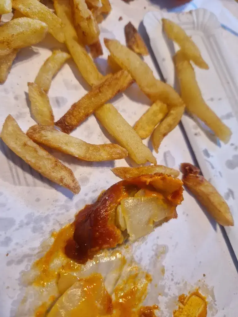 Manon L_Friterie Chez Adeline_Avesnes-sur-Helpe_review