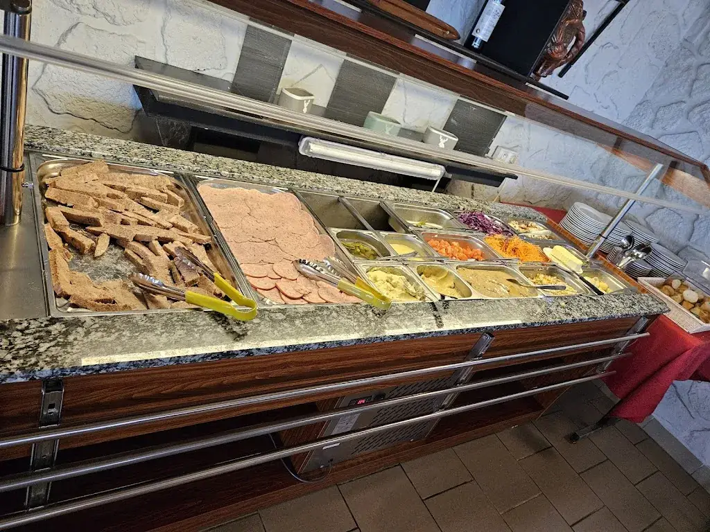 Gérard Gabet_Relais des Colombes_Étrœungt_review