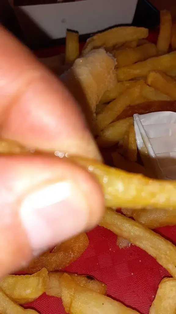 Cedric Warnier_Le Hangar_Dourlers_review