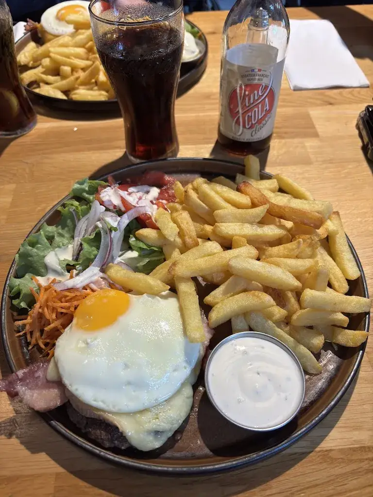 Le Peplum_Bavay_slider_image_3