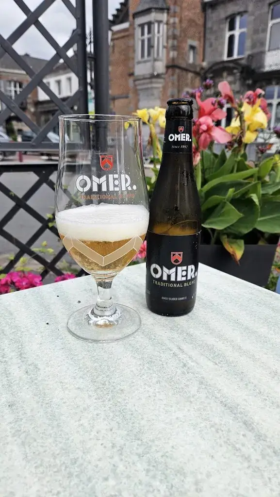 Irena Gluck_Popote De Cedric_Bavay_review