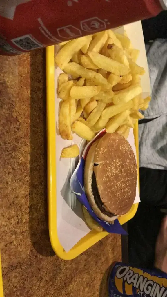 Louis Woskowiak_A La Bonne Frite_Bavay_review