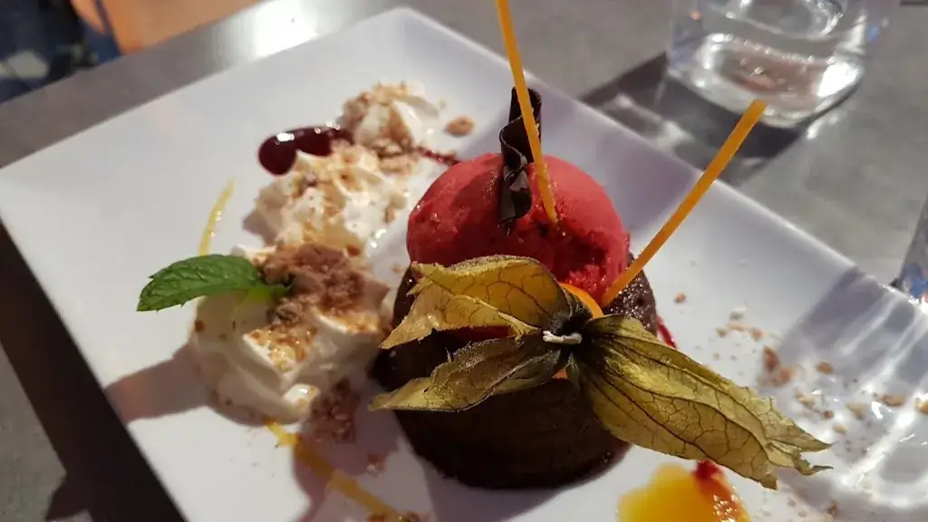 Restaurant De La Halle Albertville_Albertville_slider_image_3