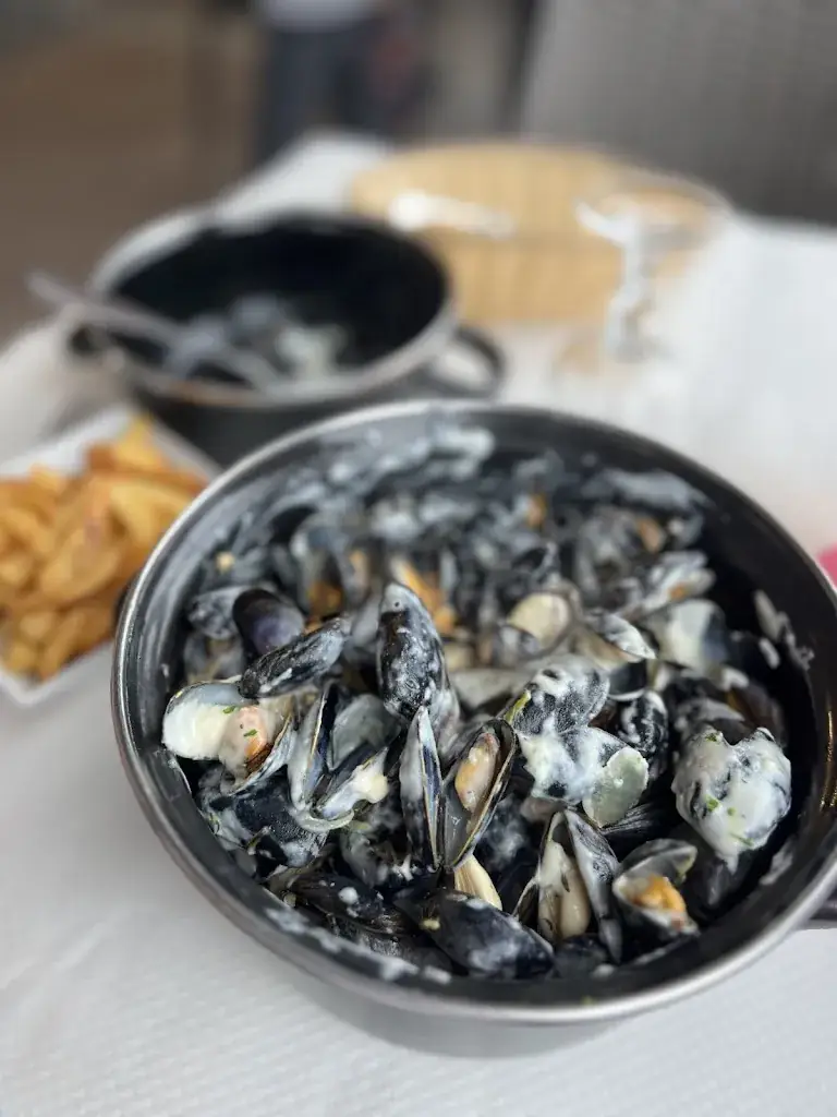 Carl Adkins_L' Alaska_Berck_review