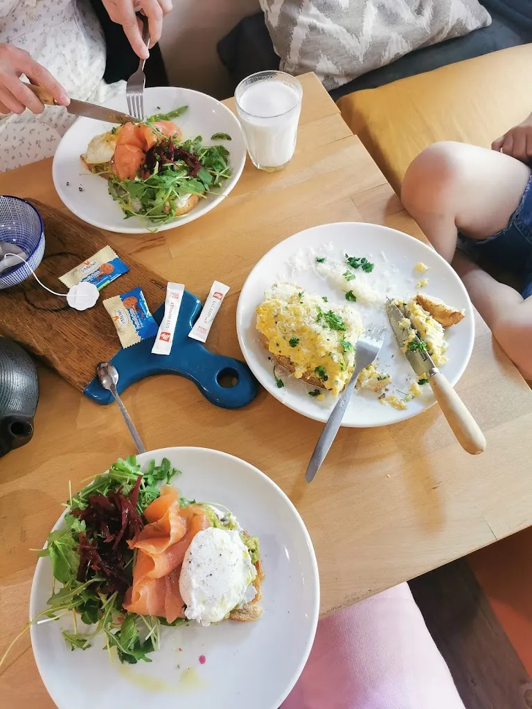 hamidreza zolfagharinia_Le petit Duc' bistrot_Berck_review