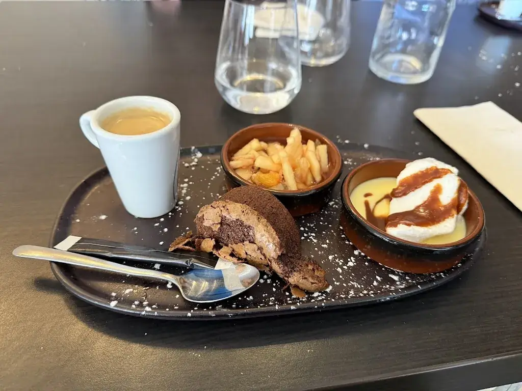 Le Mayol_Ternay_slider_image_3