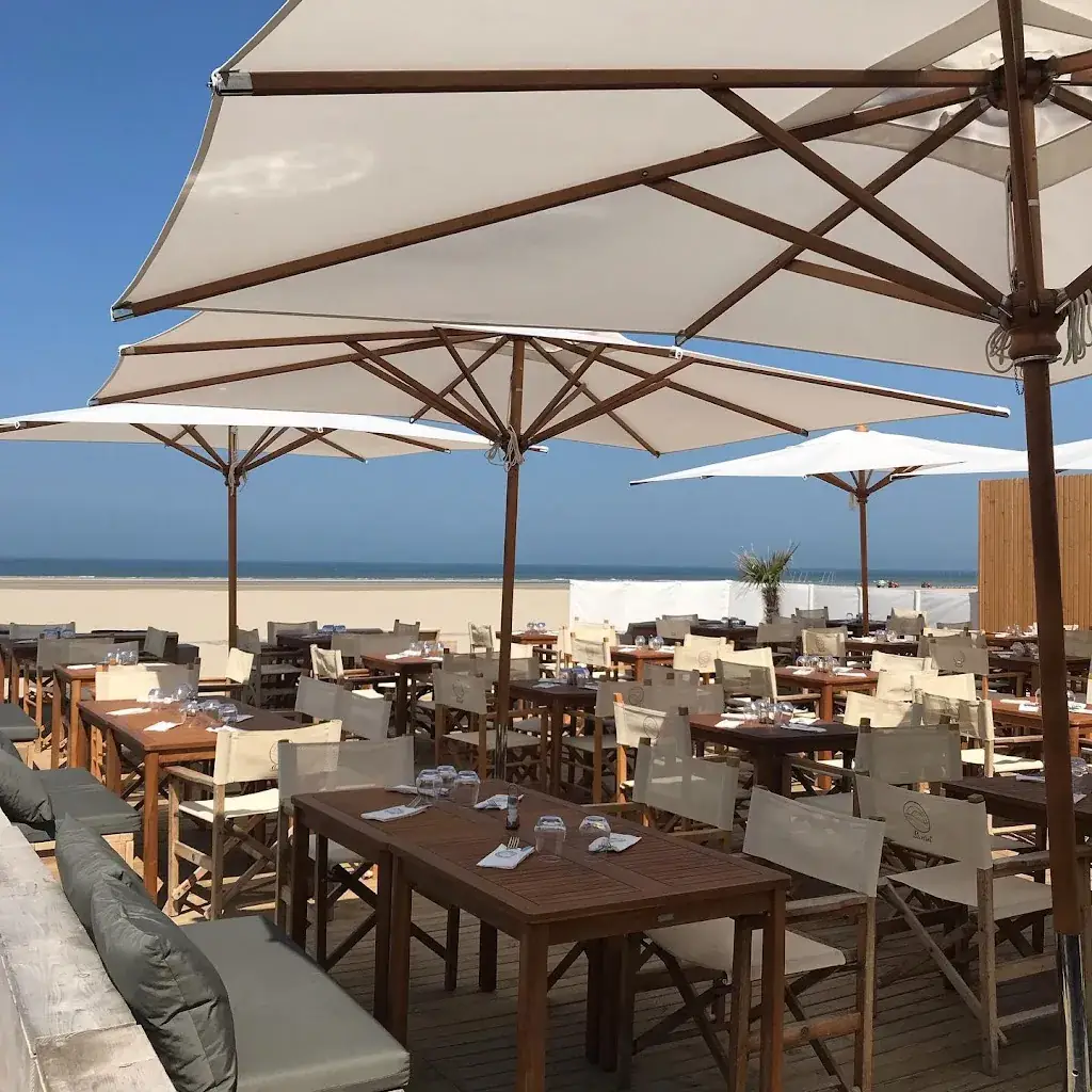 Sunset restaurant in Berck