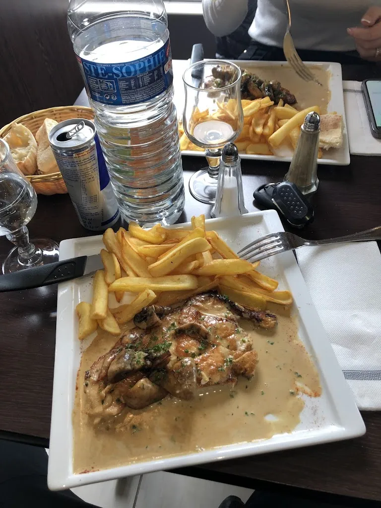 Elton Spahiu_Le Prado_Hermes_recensione