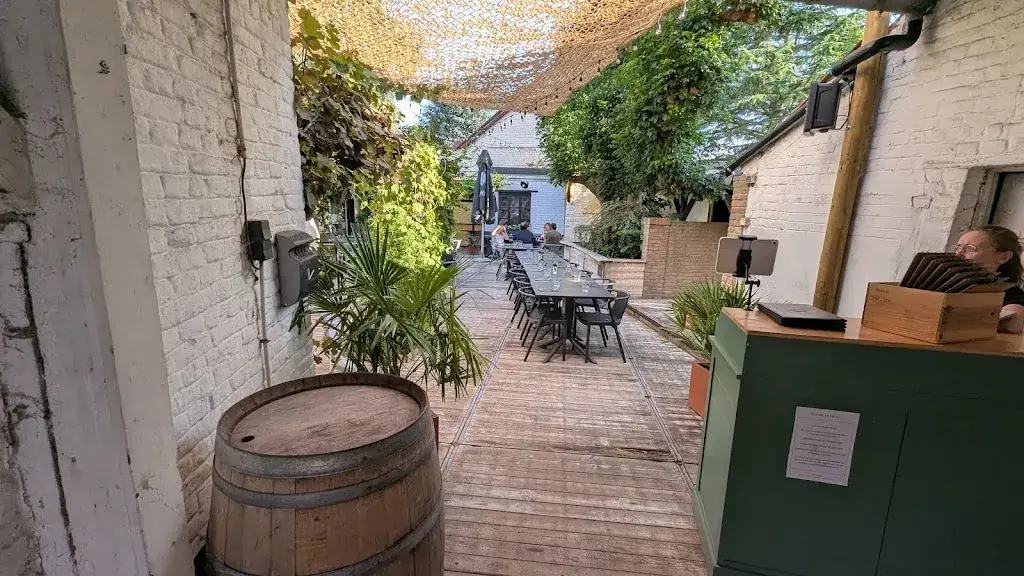 Edwige Descarpentries_Brasserie O'local_Bersée_review