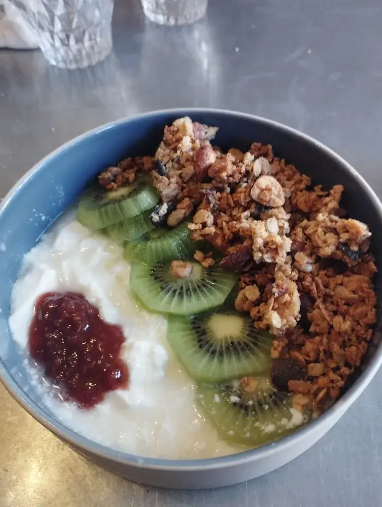 Bleu Charrette_Saint-Symphorien-sur-Coise_slider_image_2