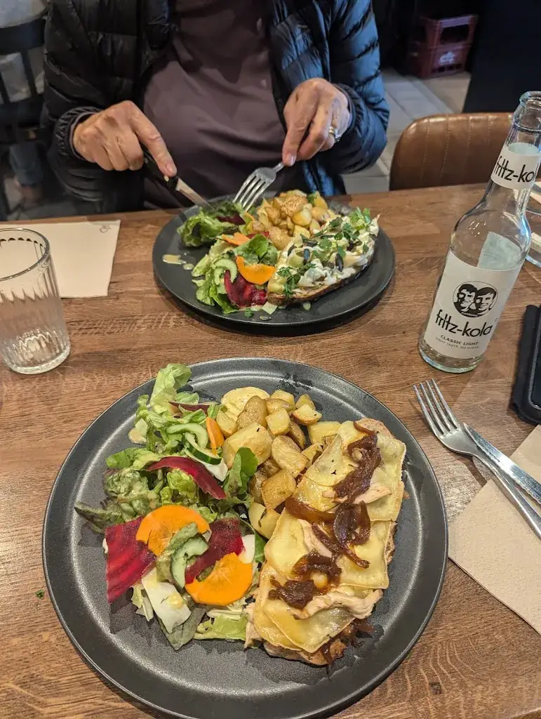 Lachlan Rouse_Bellenaert Café - Bailleul_Bailleul_review