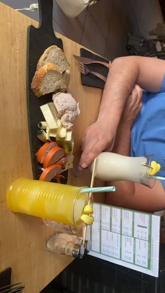 Catalina Dubuisson_Chez les Couz_Bailleul_review