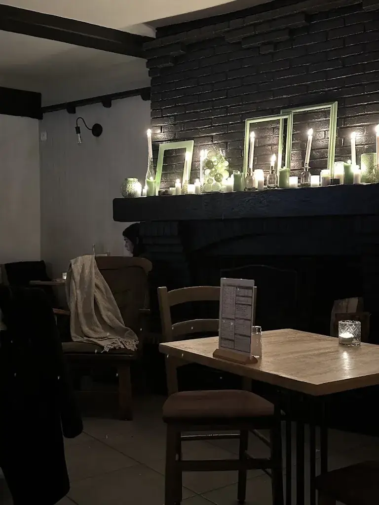 Noémie Châtelain_Chez les Couz_Bailleul_review