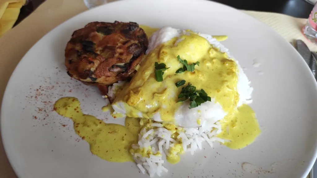 Severine Ruiz_La table de NiNoN_Larajasse_recensione