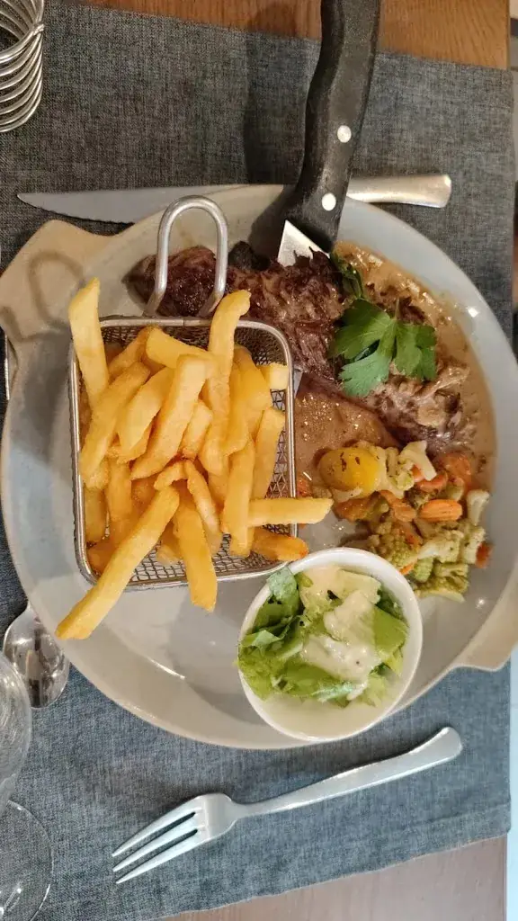 Coralie DELABY_Au Relais de Champagne_Fère_review