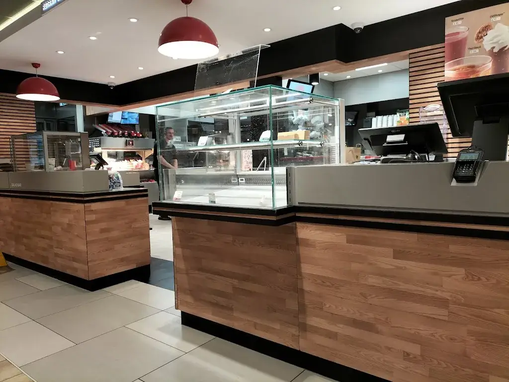 Heiseinberg Blue_McDonald's_Beautor_review