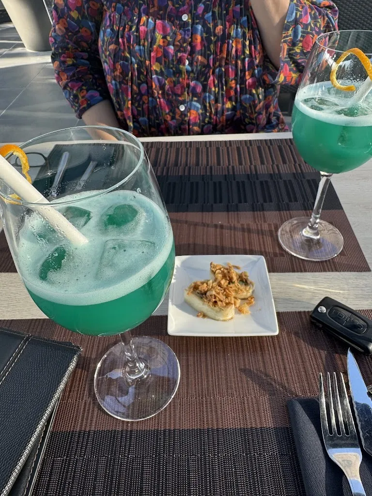 France Coolzaet_De l'autre côté_Bois-Grenier_review