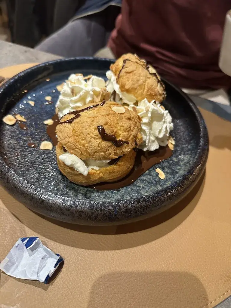 Cindy Demilt_La Table Des Jardins_Bois-Grenier_review