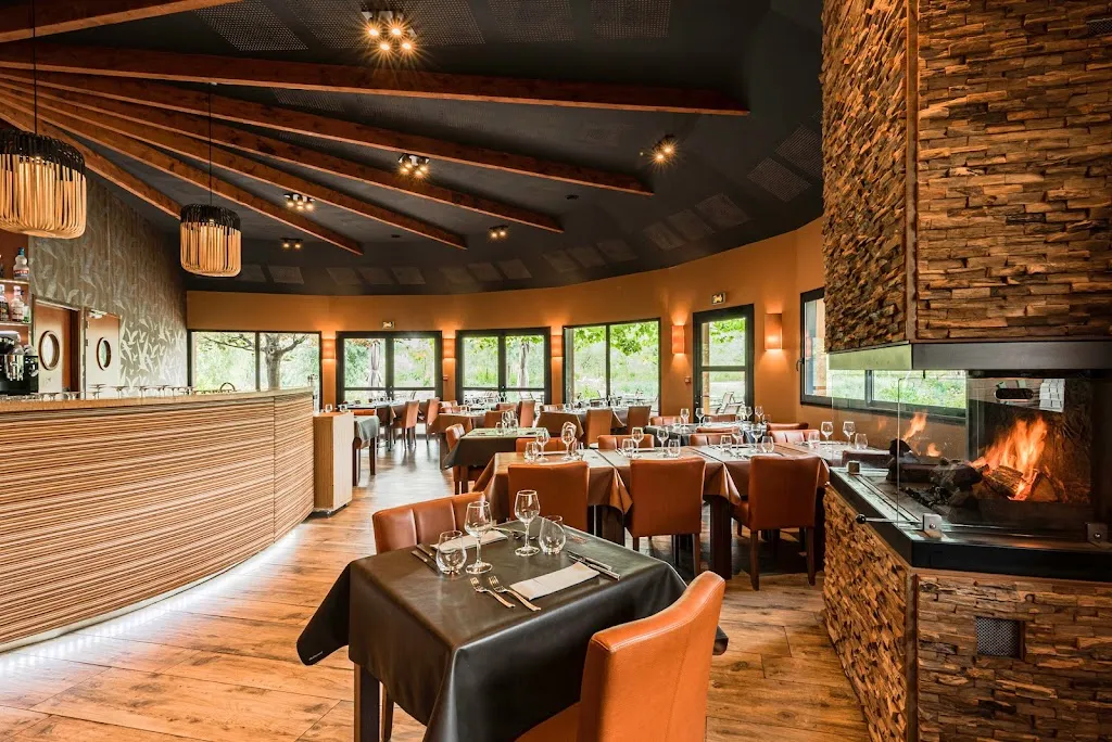 Restaurant "Les Étangs de l'Abbaye" Restaurant in Longueil-Sainte-Marie