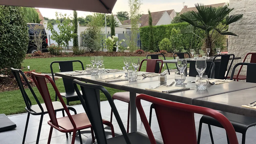 A l'Auberge du Bac restaurant in Lacroix-Saint-Ouen