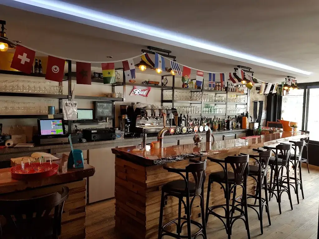 Restaurant les ateliers de mira restaurant in Crépy-en-Valois