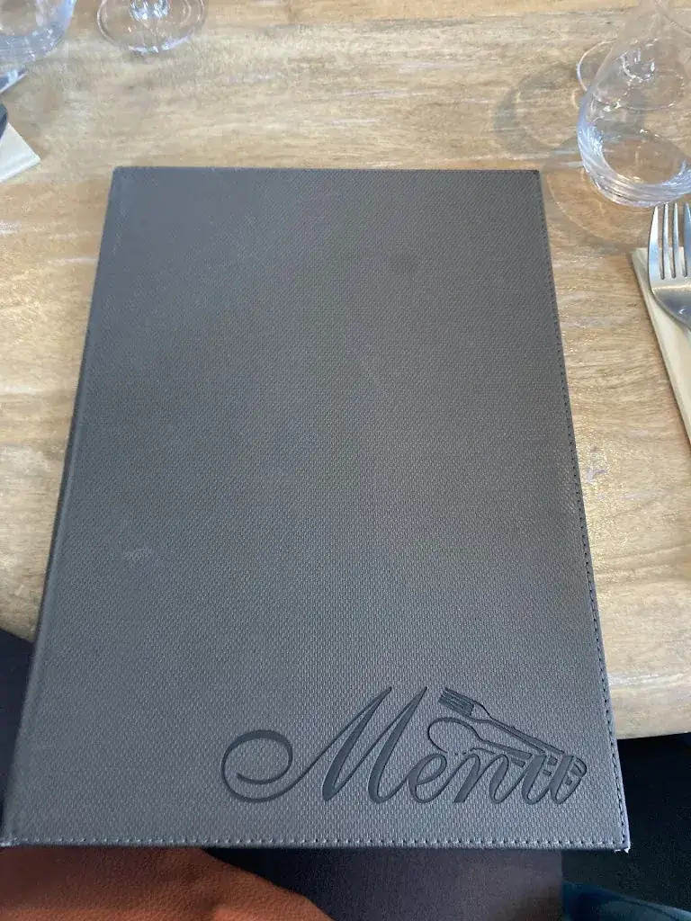 Severine Ferreira_Even bac_Meux_review