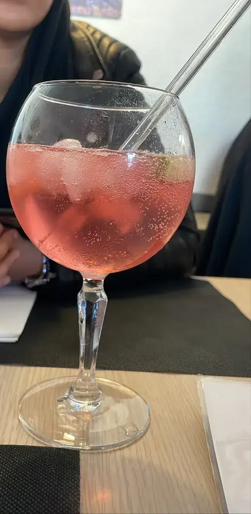 Mélissa Misztal_La Maison du Bœuf_Lacroix-Saint-Ouen_review