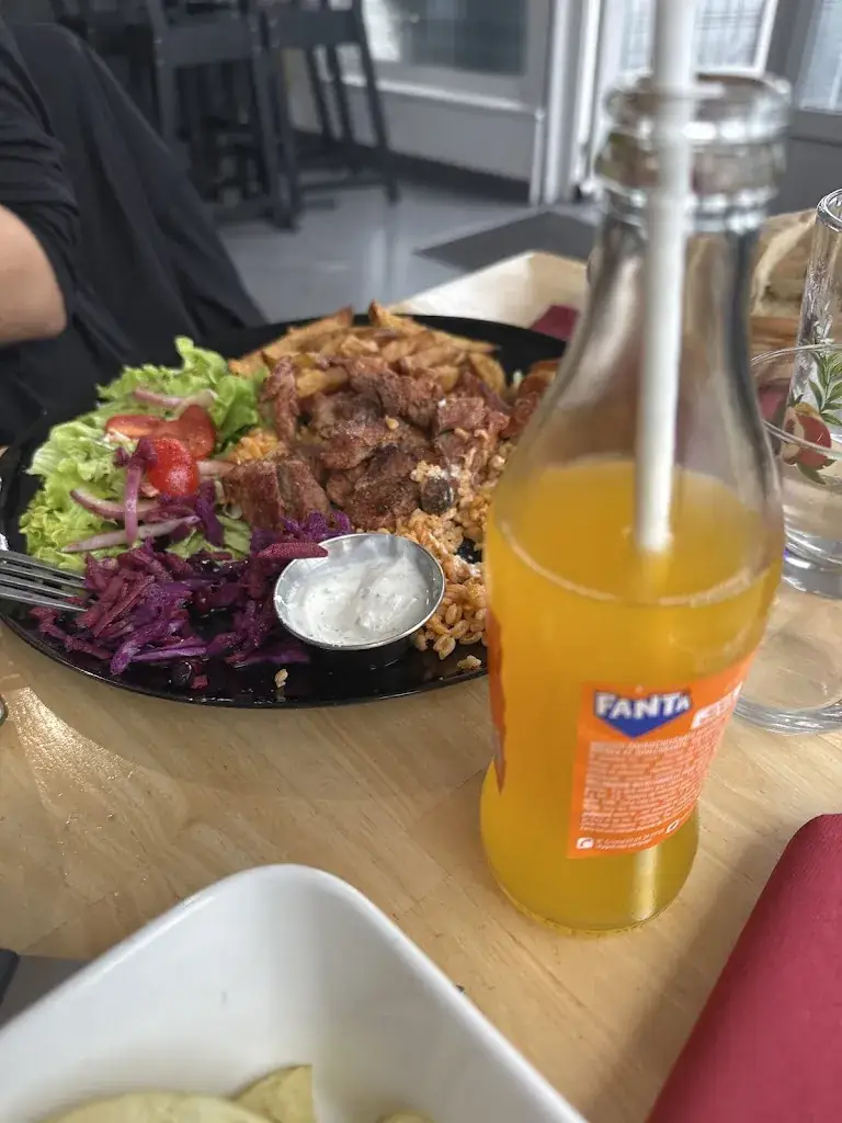 julien GESSET_LE MELTING_Crépy-en-Valois_reseña