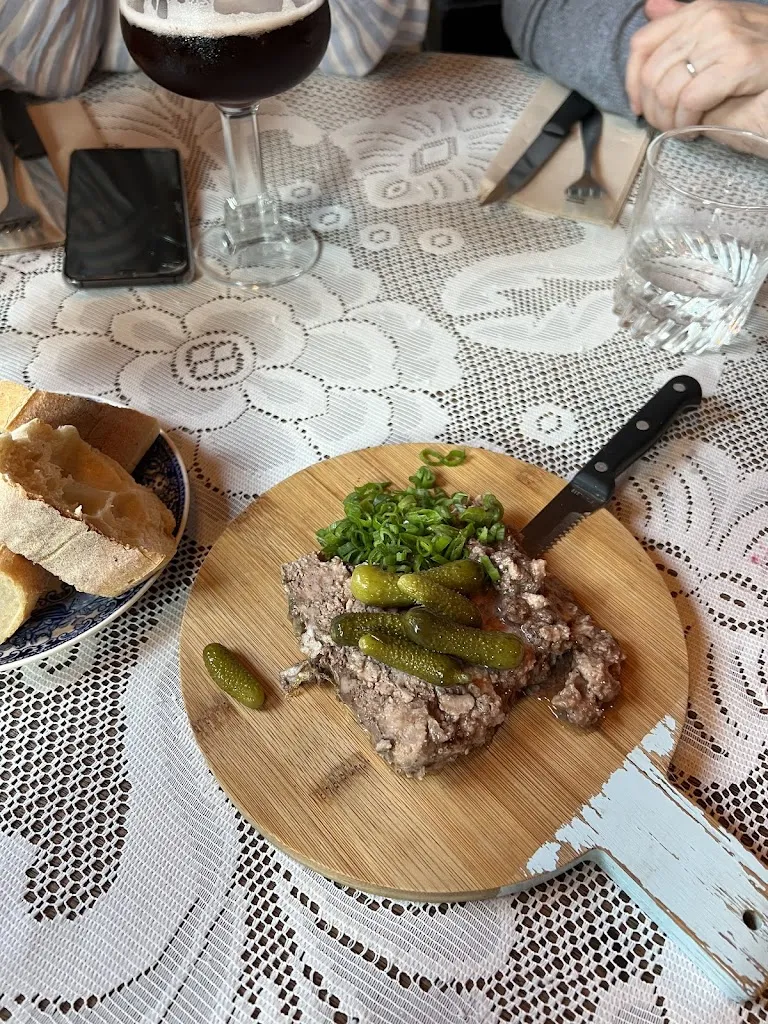 Danielle D'Amico_La brocantine_Cysoing_review