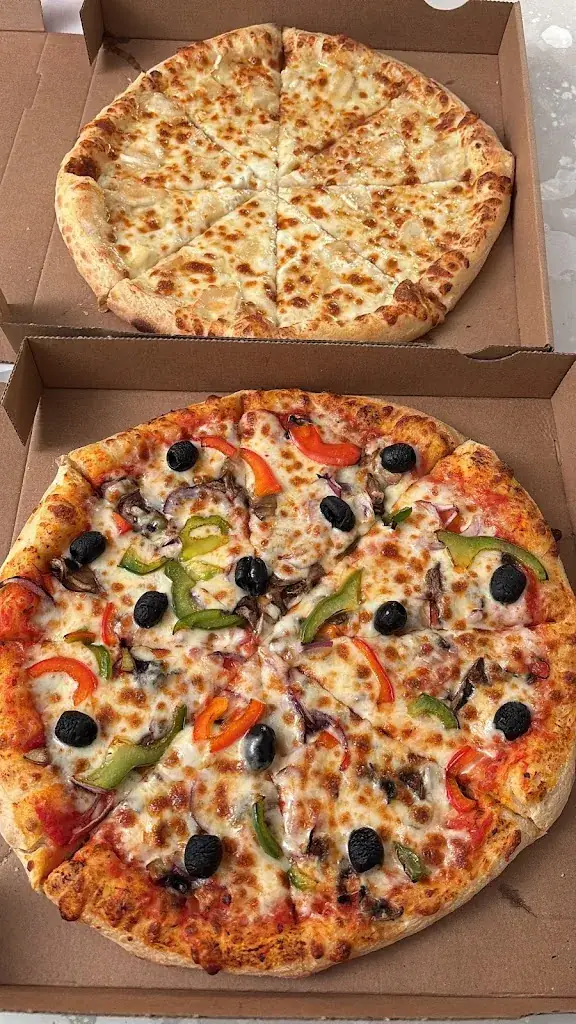 Liza Coco_Nostra Pizza_Boran-sur-Oise_review