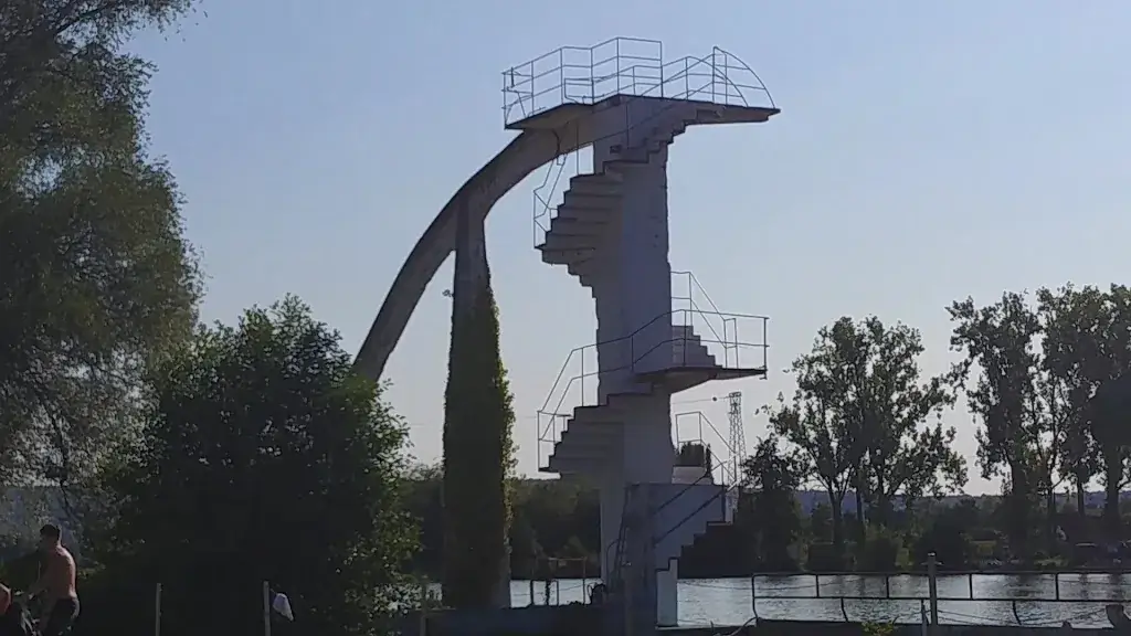 Plage de Lys Chantilly_Boran-sur-Oise_slider_image_2