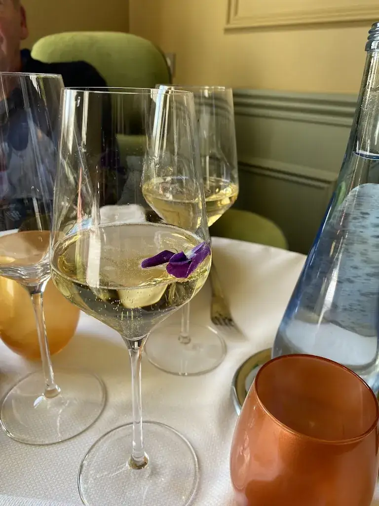 Avril Stone_DOMAINE DU SALIX_Lourches_review