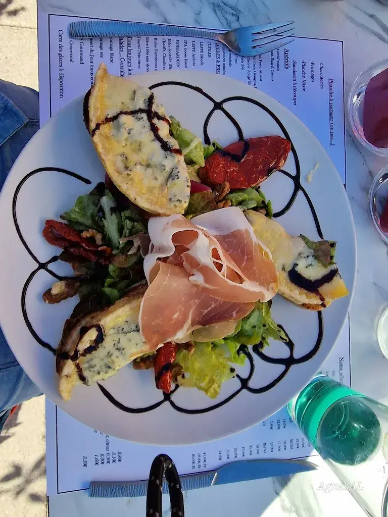 Brasserie de la paix, chez Mimi & Sam_Feurs_slider_image_3