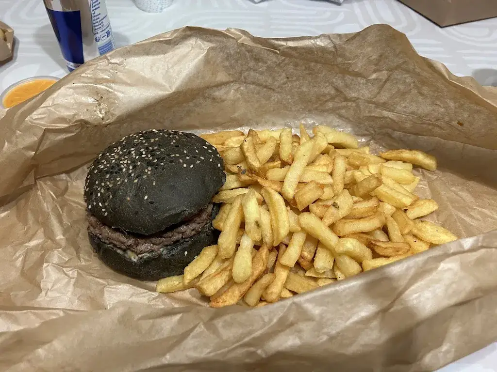 Noemie Maronnier_Friterie La frite 5 étoiles_Bouvigny-Boyeffles_reseña