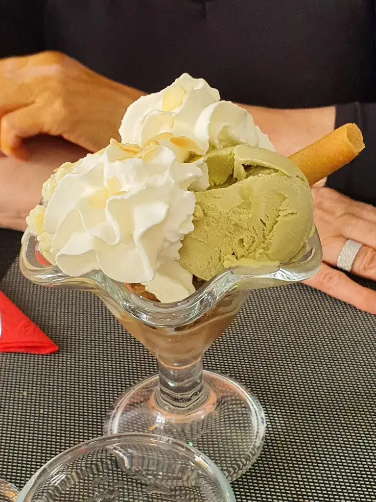 Café Restaurant De La Mairie_Feurs_slider_image_2