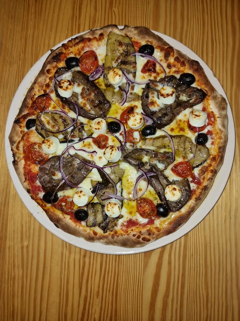 Papa Pizzy_Billy-Montigny_slider_image_3