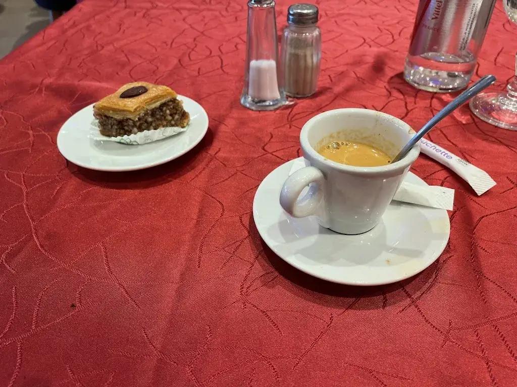 Frédéric B._Le méditerranée_Billy-Montigny_review