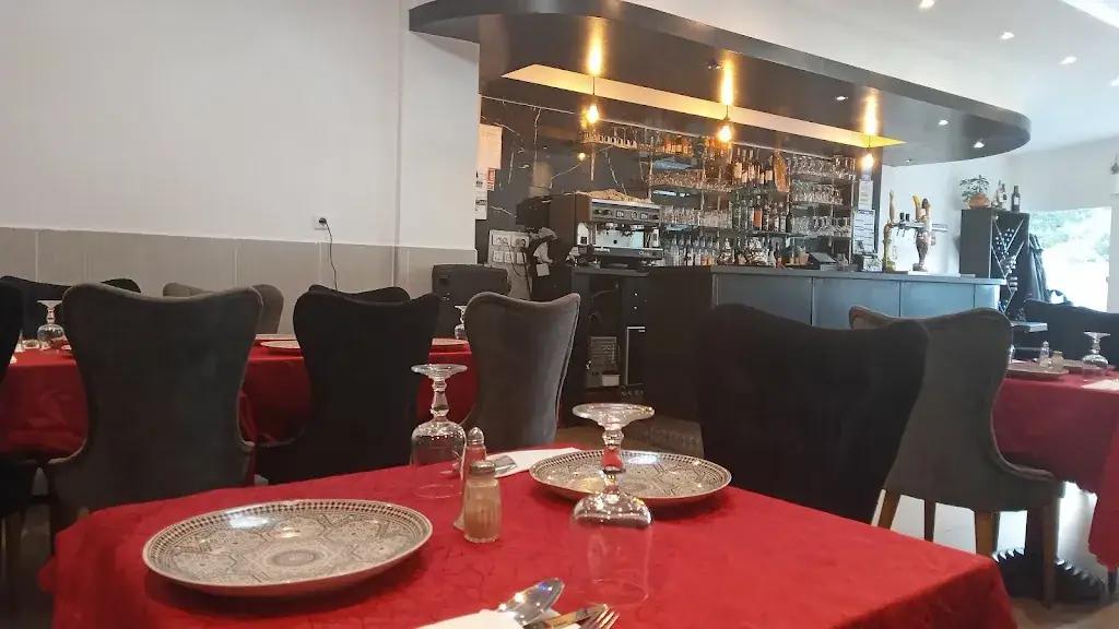 Eric Ochin_Le méditerranée_Billy-Montigny_review