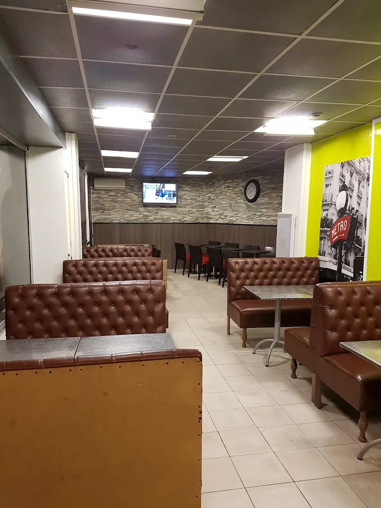 Billy Bun's_Billy-Montigny_slider_image_3