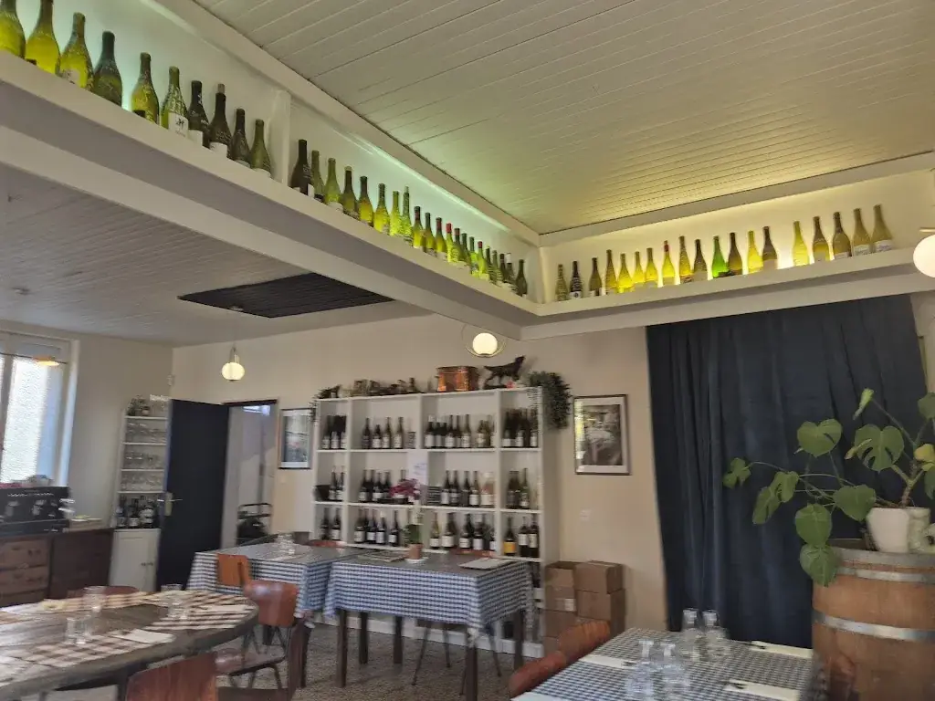 Xavier Delbeque_Le Bouillon Maurice_Fontaine-au-Bois_review