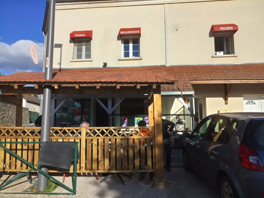 Café de la Mairie_Brasles_slider_image_3