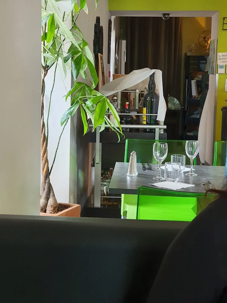 Dominique (DdS)_Le Pouillerot_Pouilly-lès-Feurs_reseña