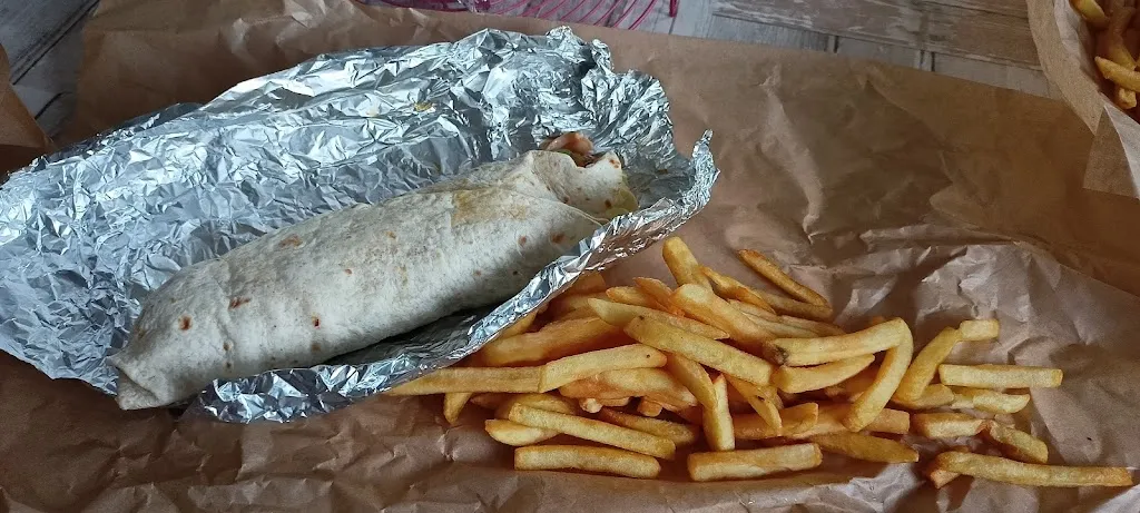 Leÿana Sombría_Erken Kebab_Bohain-en-Vermandois_review