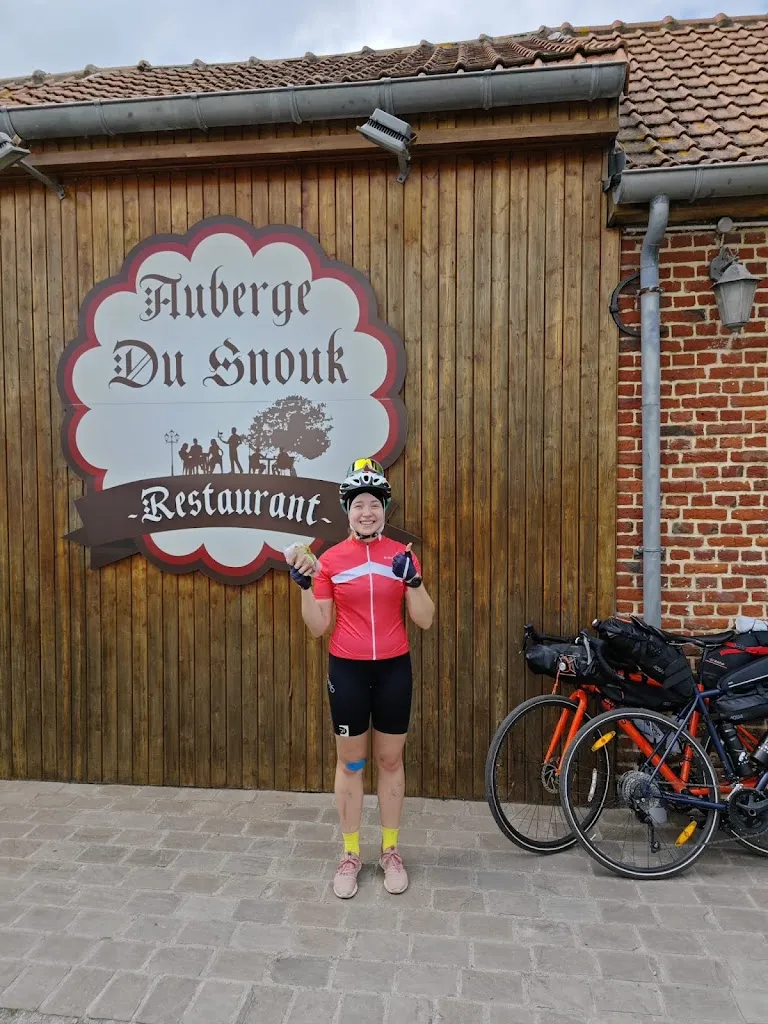 Alicia Bunn_AUBERGE DU SNOUK_Brouckerque_reseña