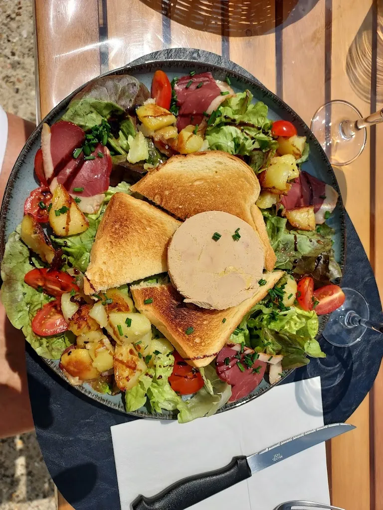 Diny_Café du centre_Bresles_review