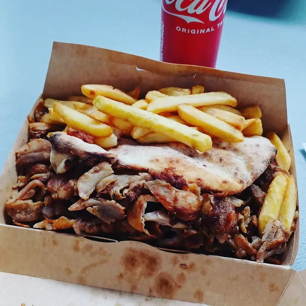 STREET BURGER_Bresles_slider_image_2