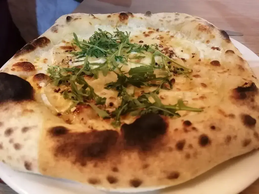 Valerie ELVIRA_Pizza Esposito Bresles_Bresles_review