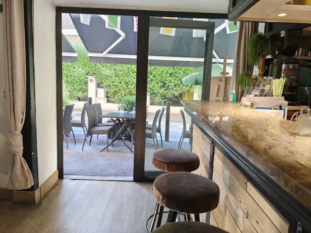 Le Petit Bar Restaurant & Pizzeria_Albertville_slider_image_2