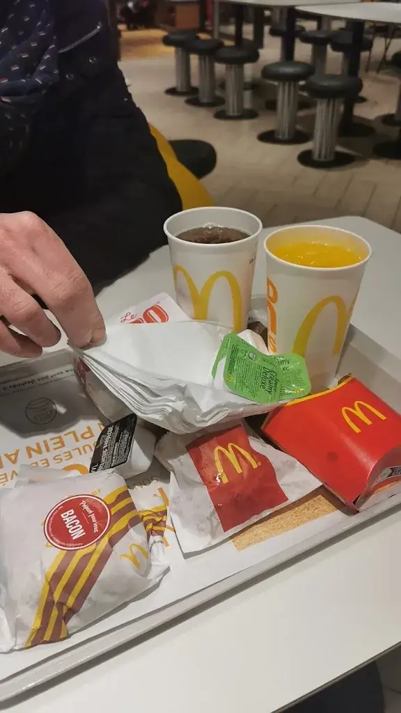 Menu_McDonald's_Blangy-sur-Bresle_image_1
